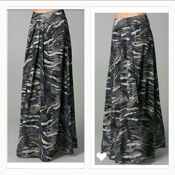 Torn by Ronny Kobo Madison Maxi‎ Skirt - Picture 1 of 3